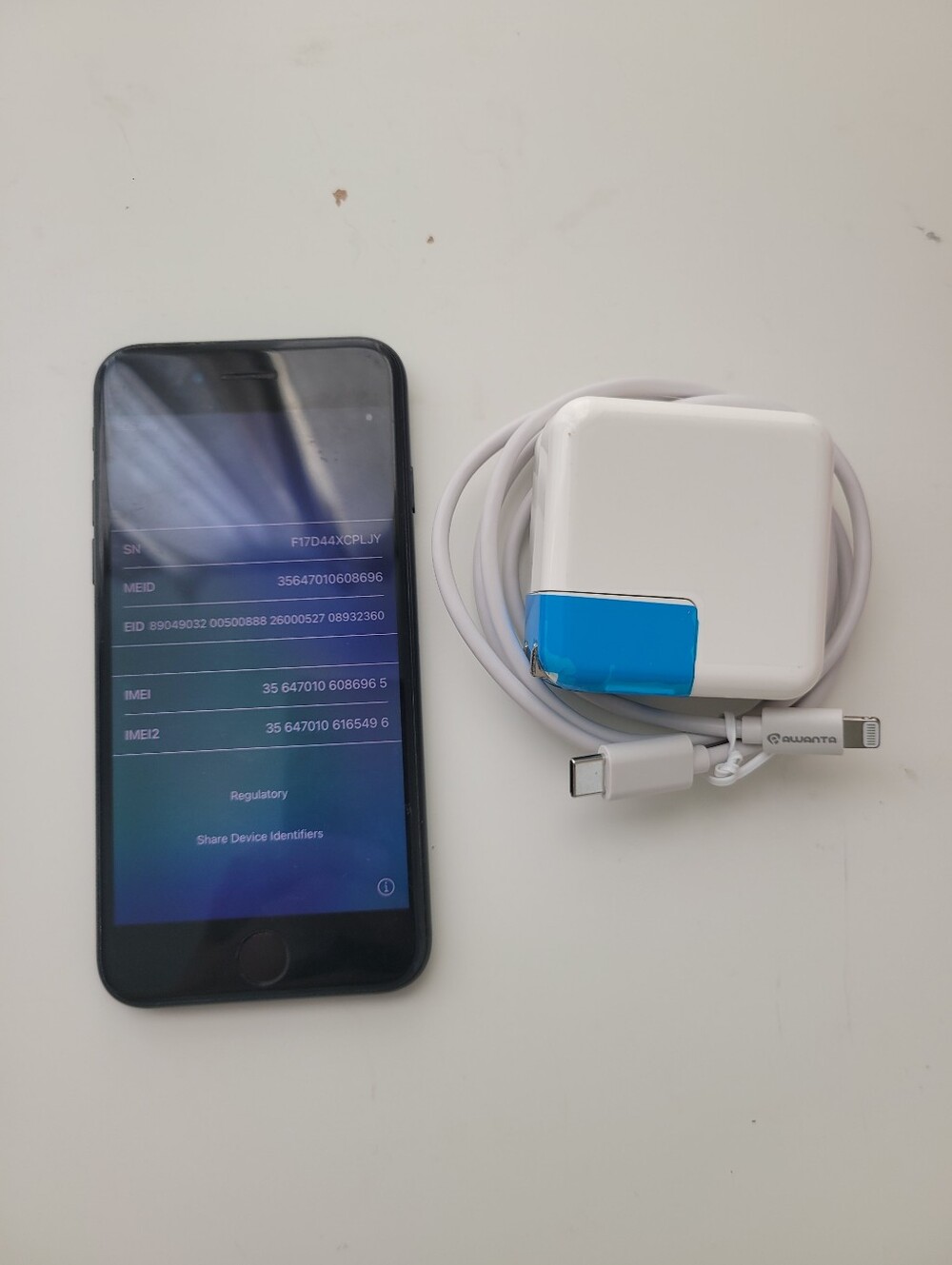 Apple iPhone SE 2nd Gen Black 128 GB Used Unblocked **AJ**